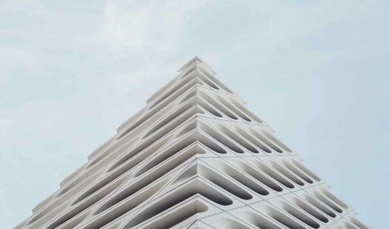 1788913903152059.jpg 医美平替概念走红,功效护肤边界延展-配图1