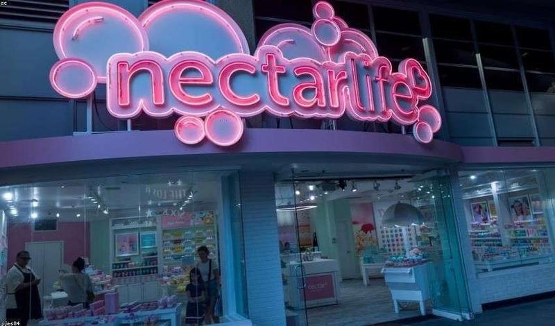 运动服饰零售专营化，品类垂直成趋势